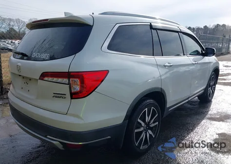 2019 Honda Pilot Touring из США, поврежденный, VIN 5FNYF6H93KB000764